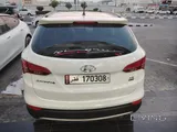 Hyundai Santa Fe 2013, Asking 24,000 QAR - 6 Cylinder